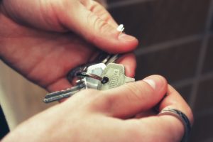 Read more about the article How to Become a Landlord: The Pros and Cons of Renting